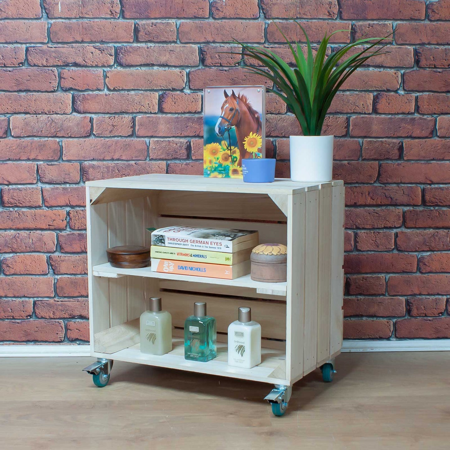 LANDSCAPE CRATE WITH WHEELS