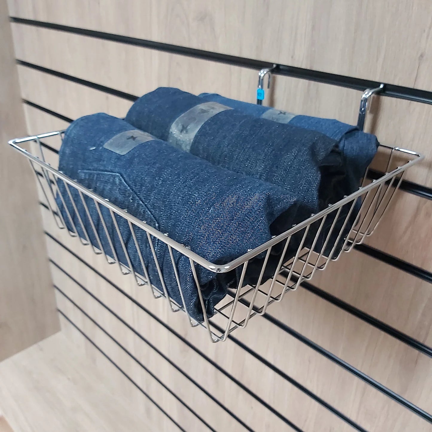 SLATWALL & GRID MESH WALL HANGING BASKET